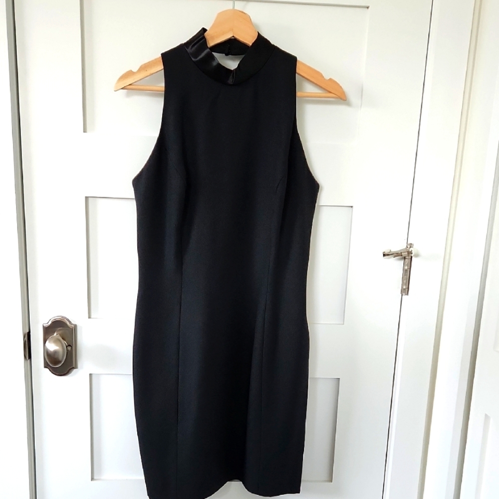 Black Sleeveless Satin Trimmed Midi Dress Size 8 Wedding Prom Reunion Sexy